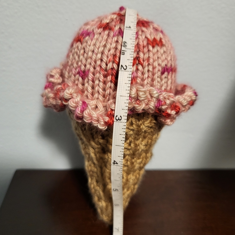 Hand Crafted knit ice cream cone pink and tan - Picture 4 of 4